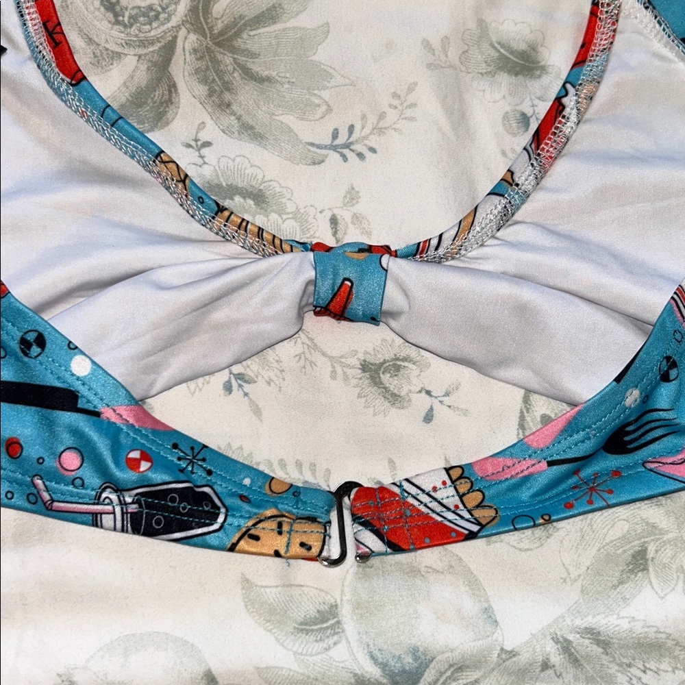 Sourpuss bikini, size large - Picture 4 of 5